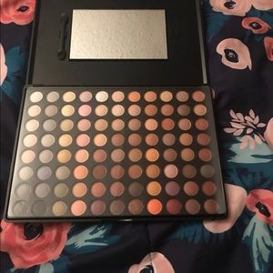 New 88 bh cosmetic eyeshadow